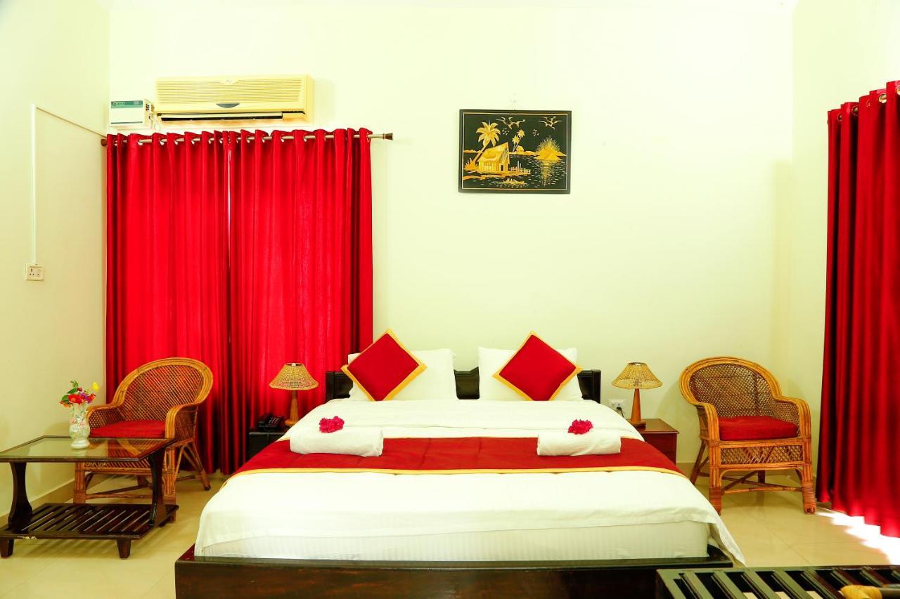 La Exotica Hotel Varkala Buitenkant foto