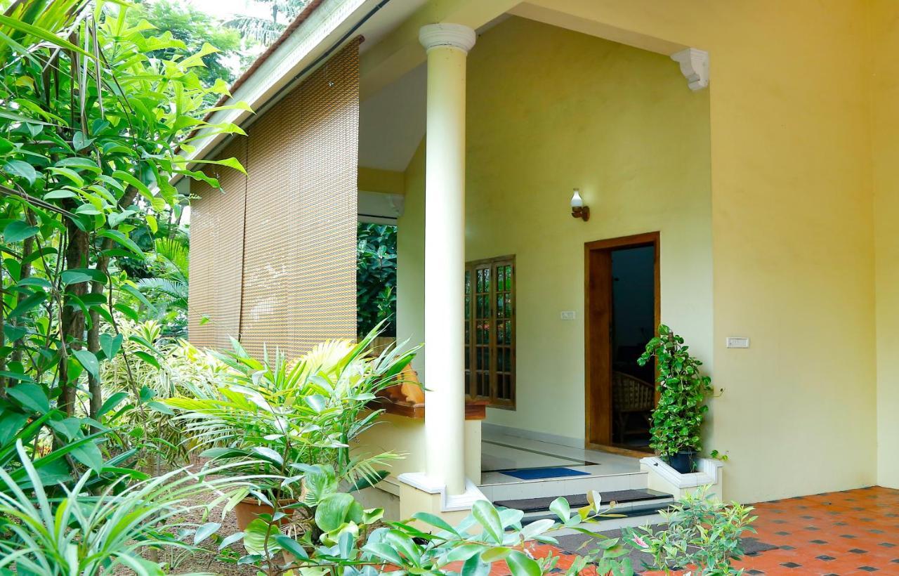 La Exotica Hotel Varkala Buitenkant foto