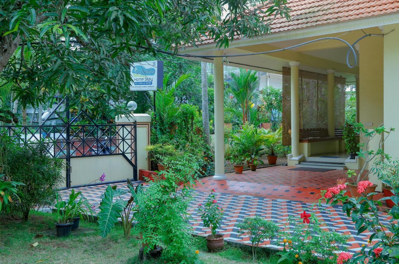 La Exotica Hotel Varkala Buitenkant foto