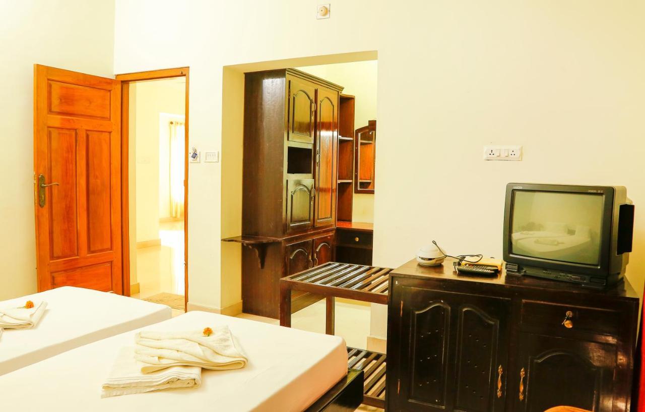 La Exotica Hotel Varkala Buitenkant foto