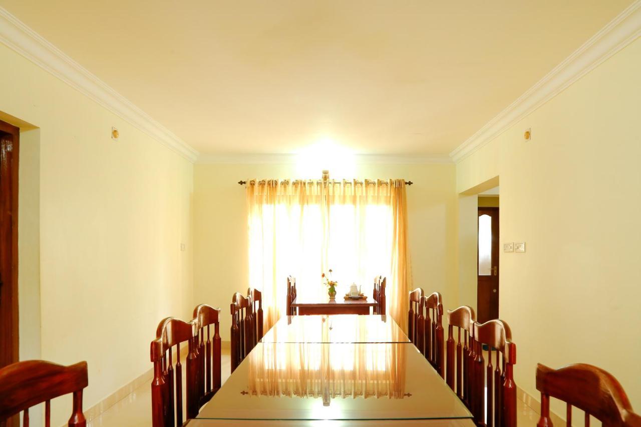La Exotica Hotel Varkala Buitenkant foto